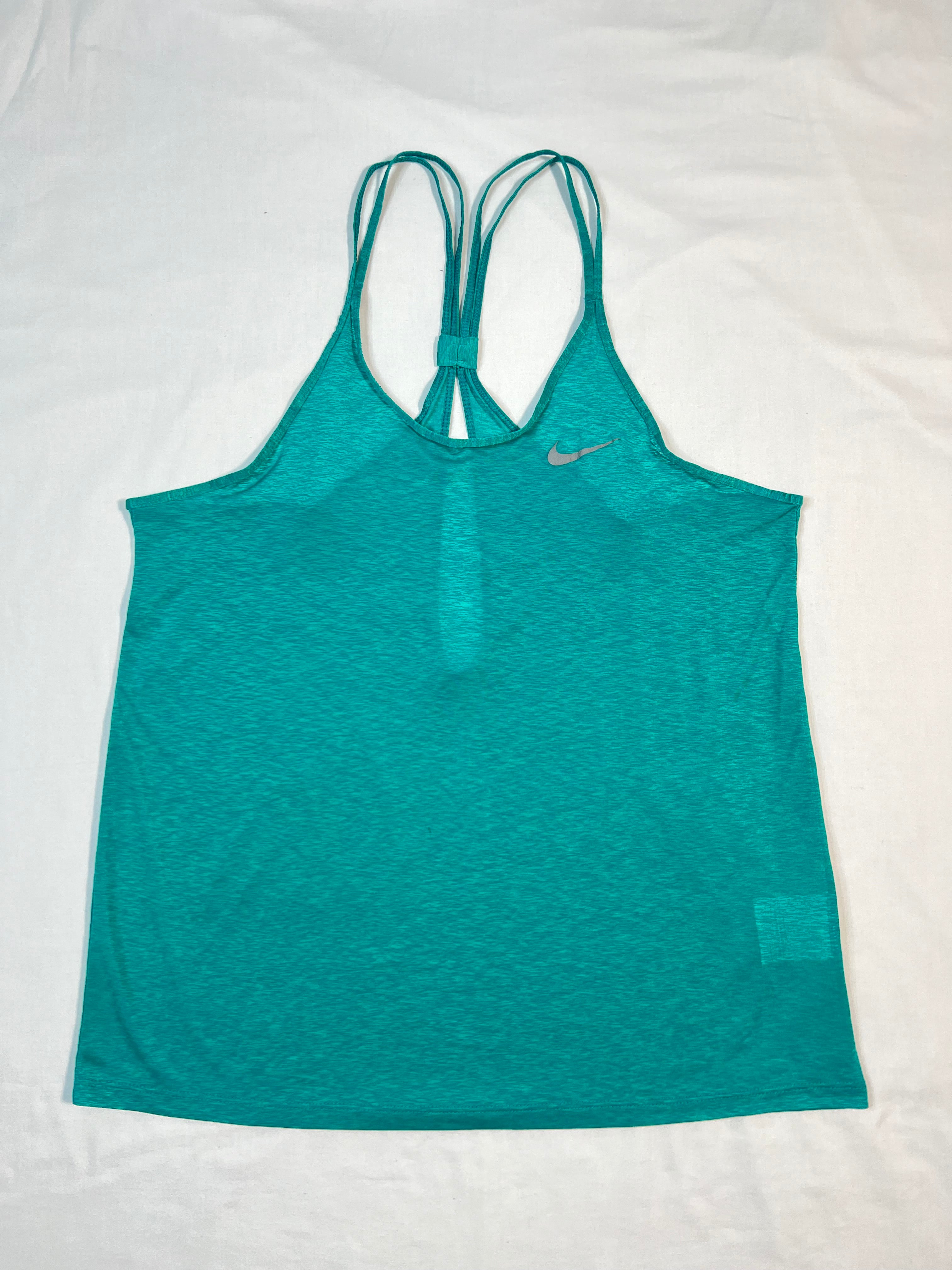 Polo deportivo verde NIKE-Talla:M
