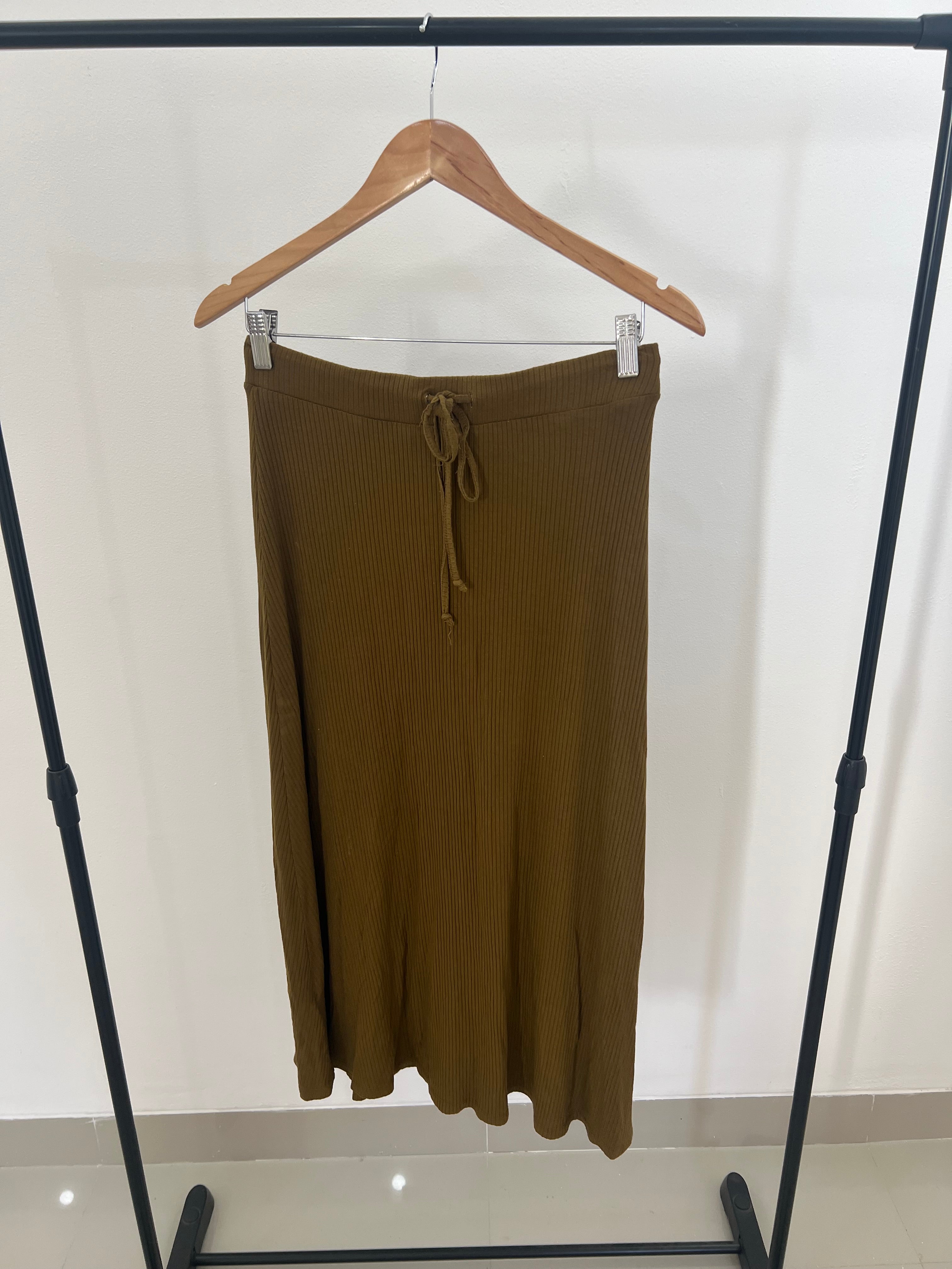 Falda midi MANGO - Talla: M
