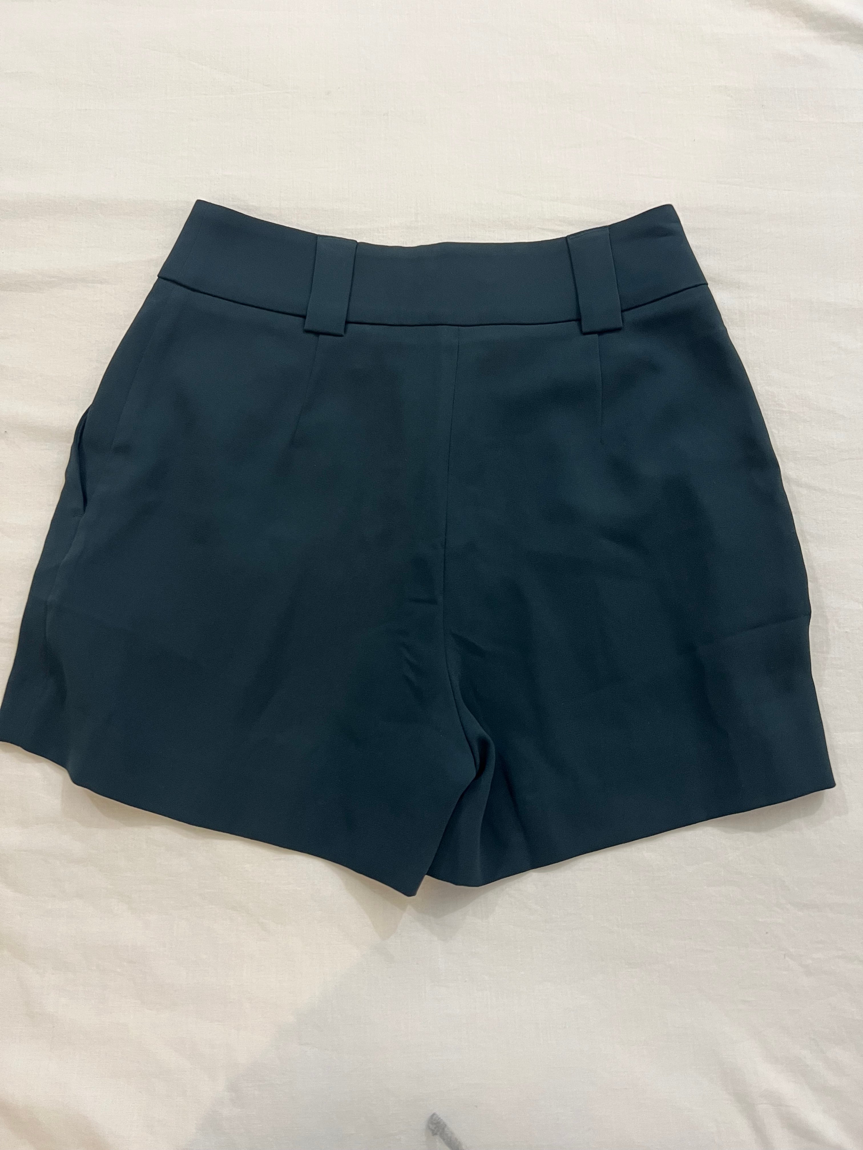 Short suelto H&M- Talla:S