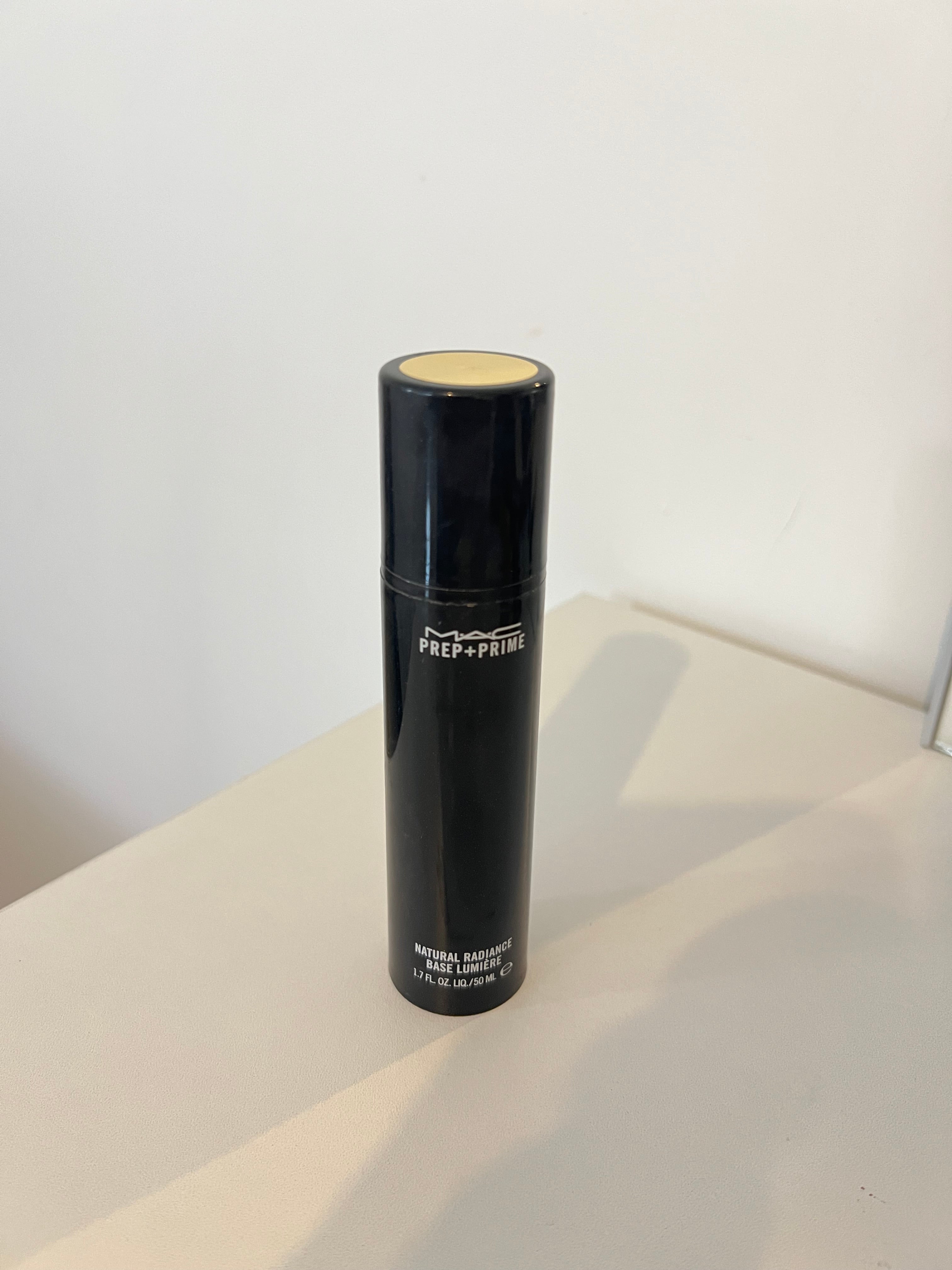 Primer MAC natural radiance