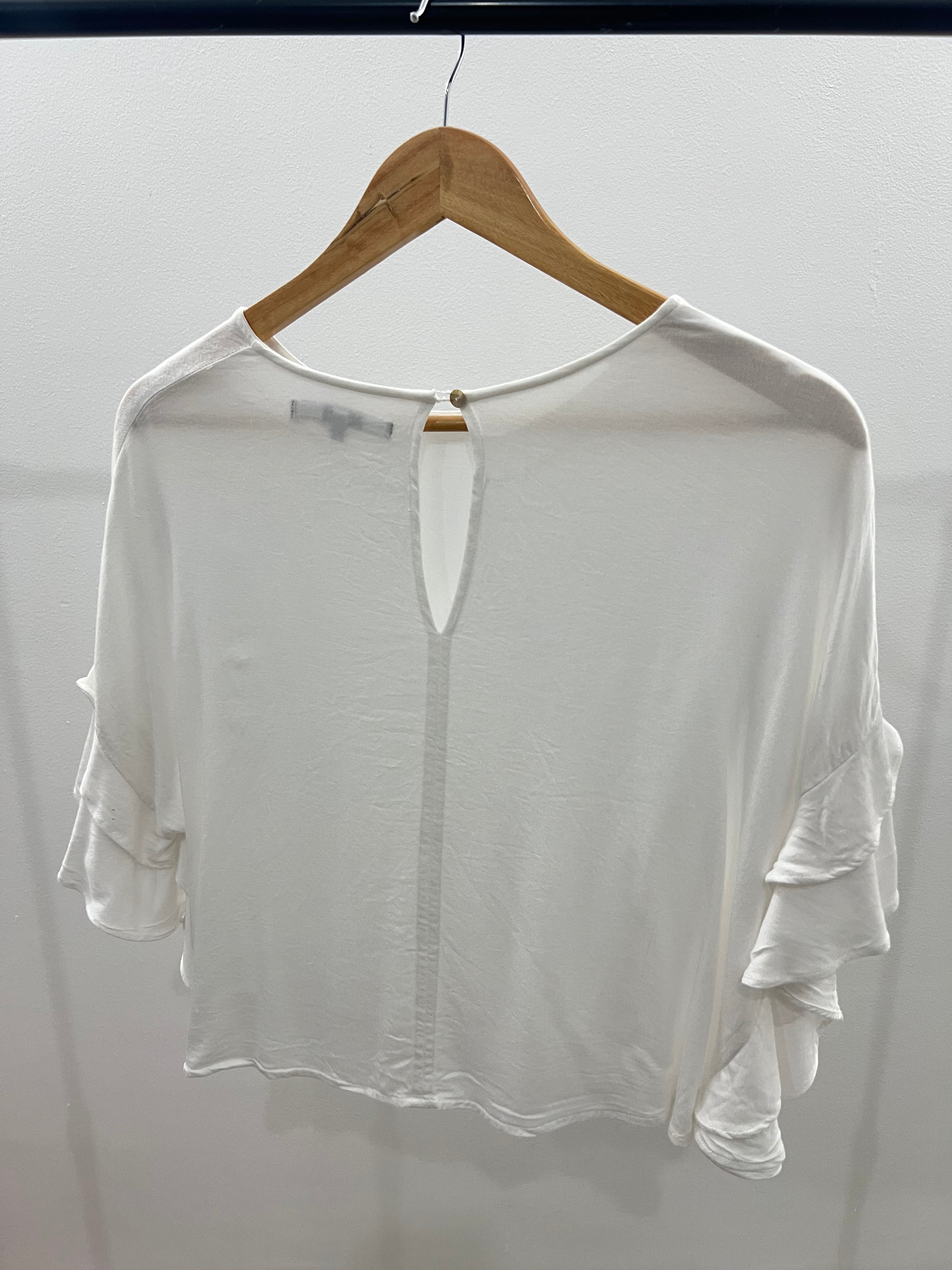Blusa blanca Basement-Talla:S