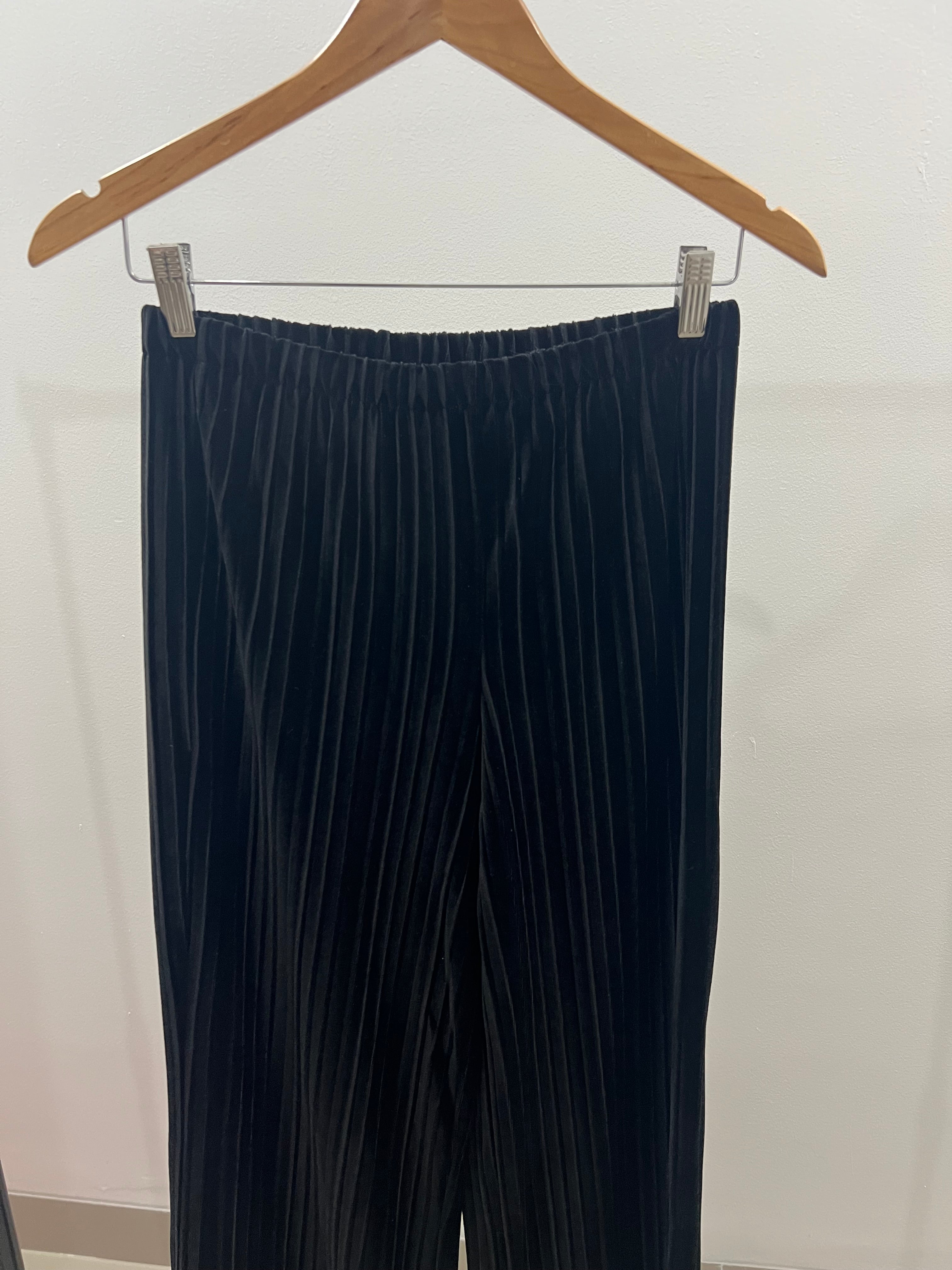 Pantalón negro mango-Talla: S