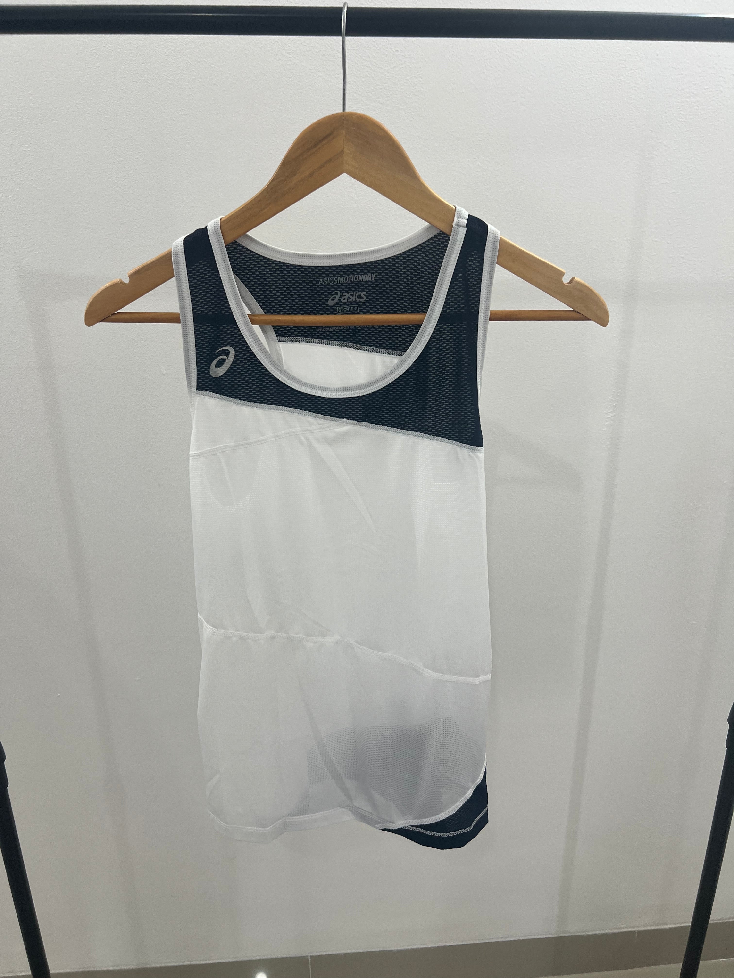 Polo deportivo asics- Talla: S