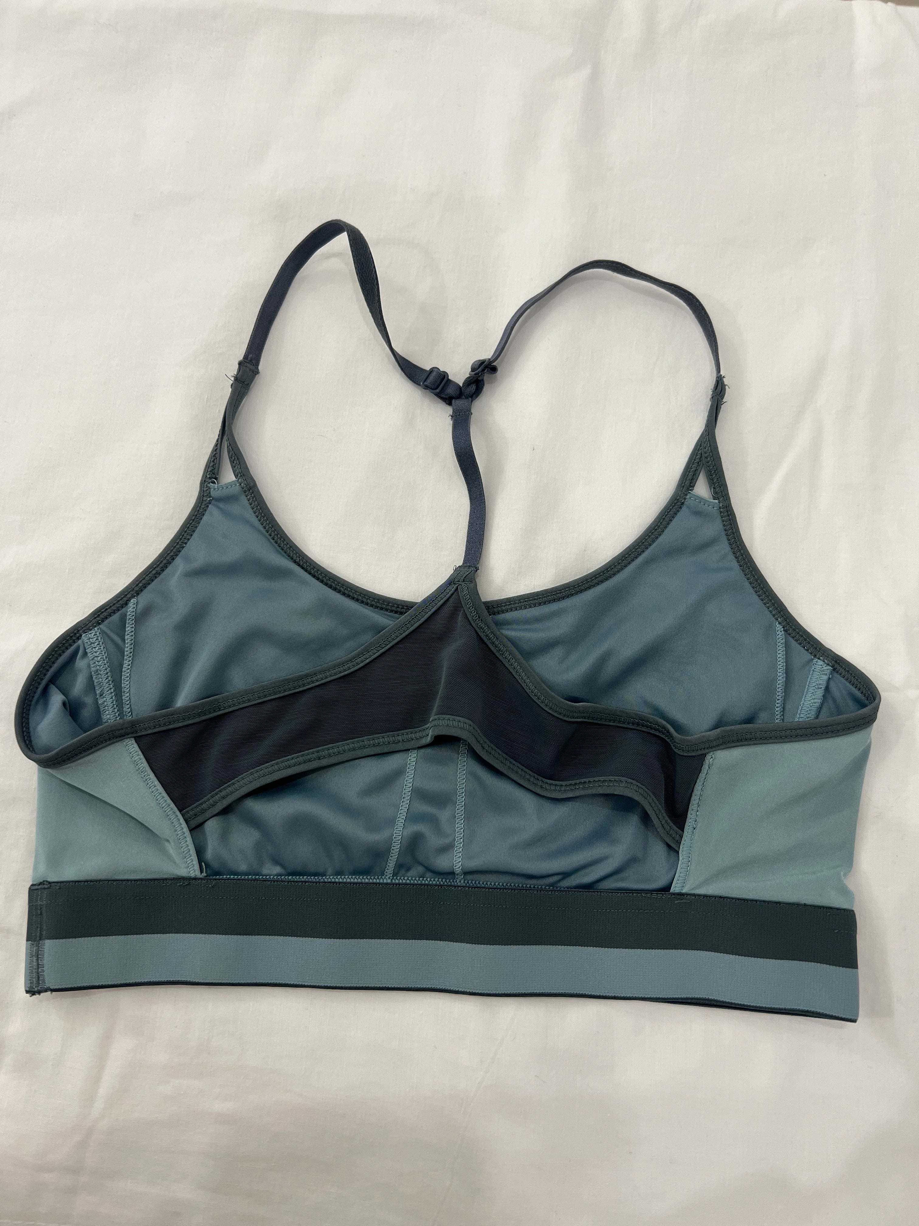 Top deportivo celeste- Talla:M