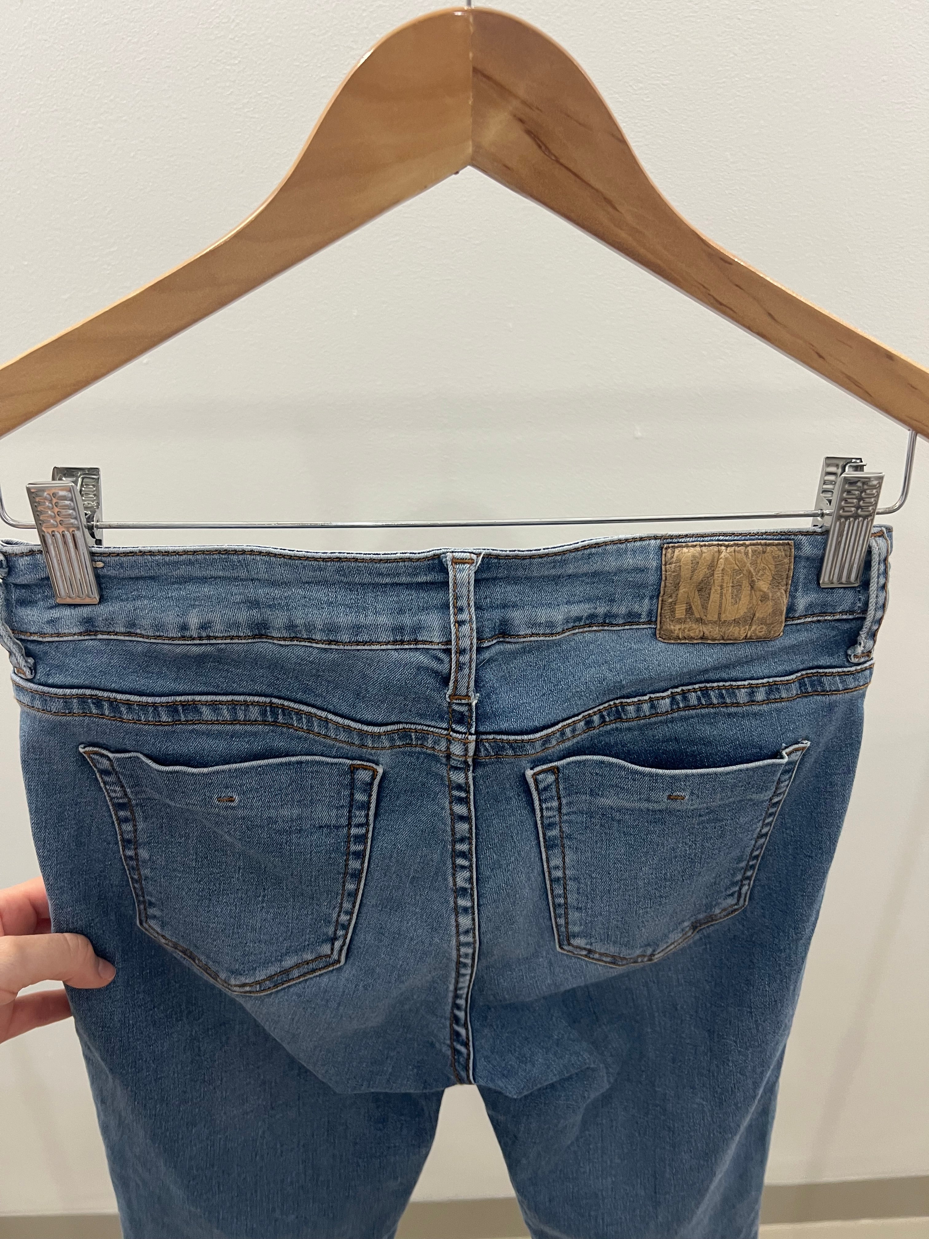 Jean kidsmadehere- Talla: 28R