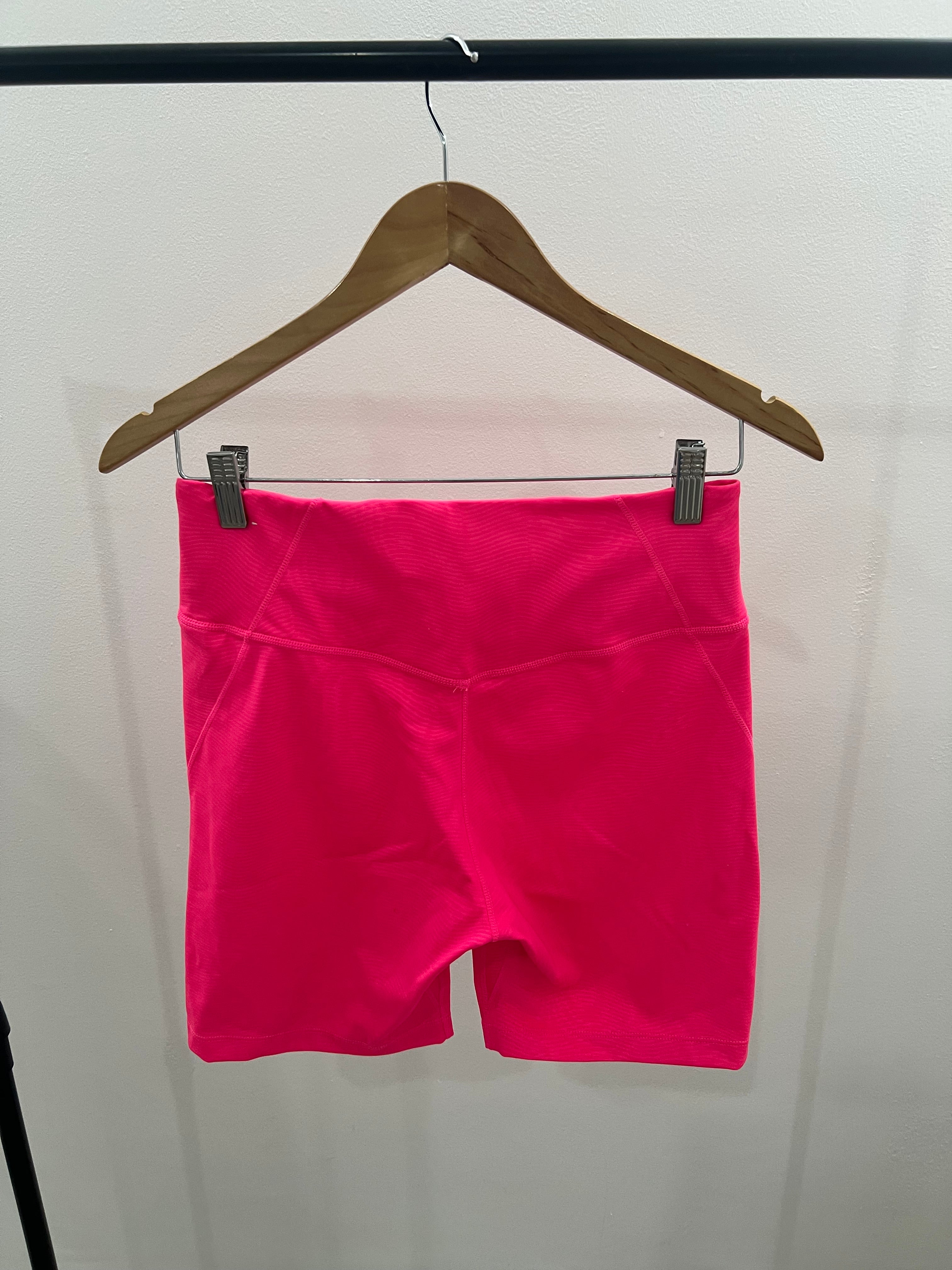 Short fucsia Nike- Talla: M