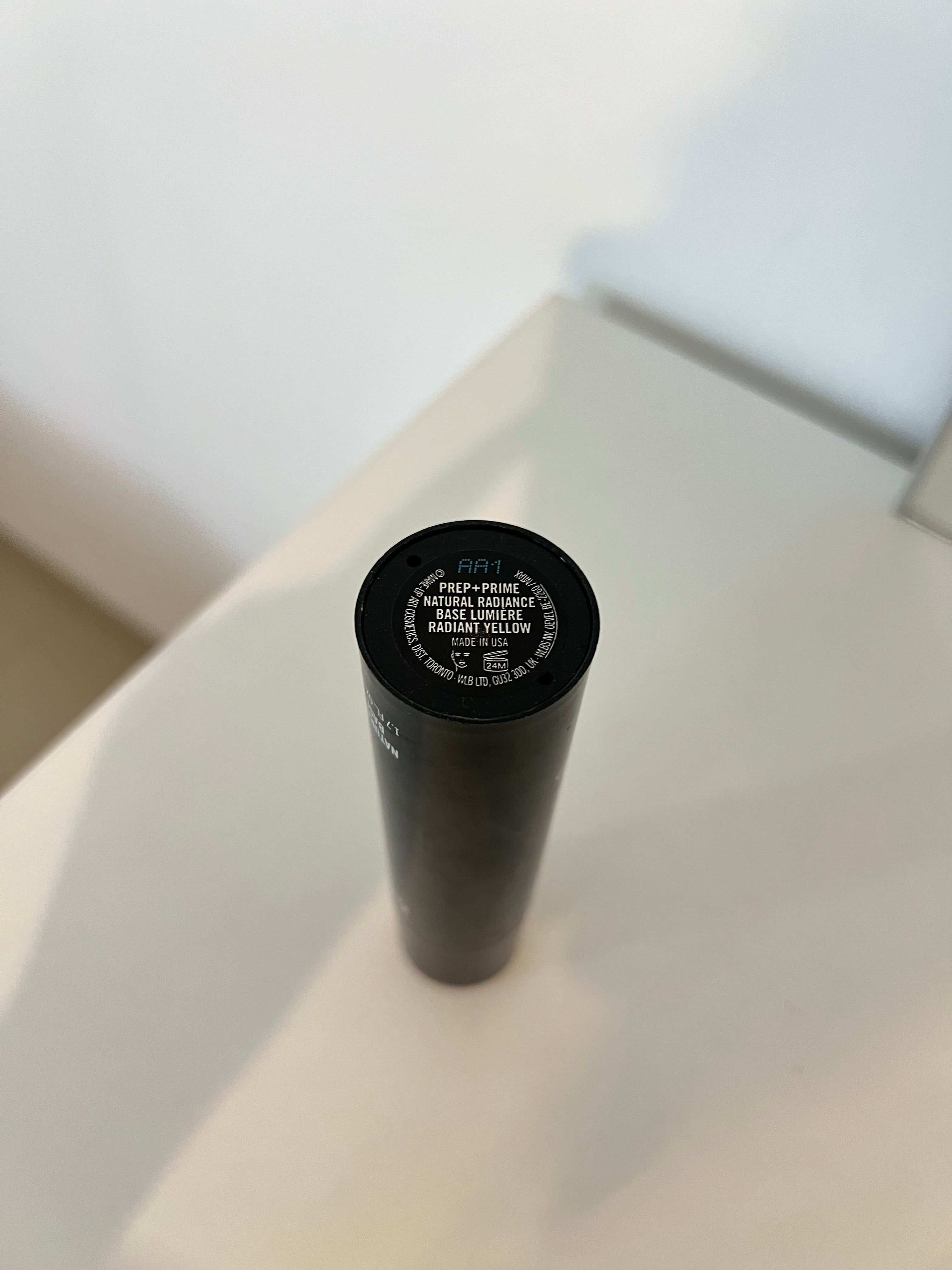 Primer MAC natural radiance