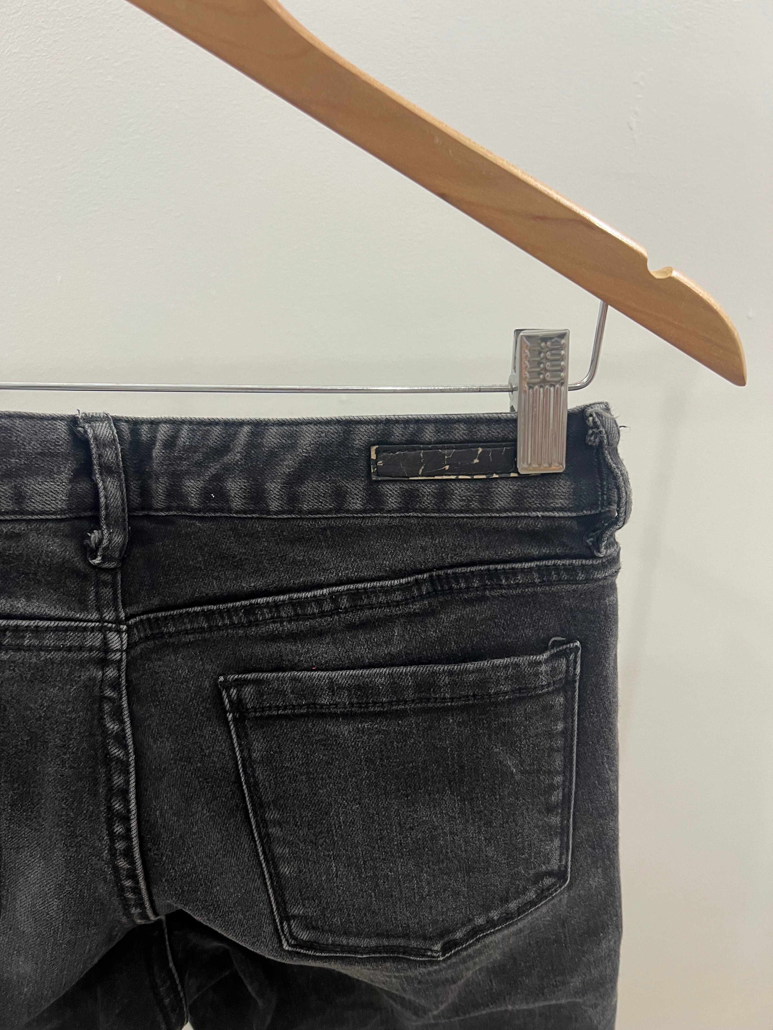 Jean negro billabong - Talla: 28