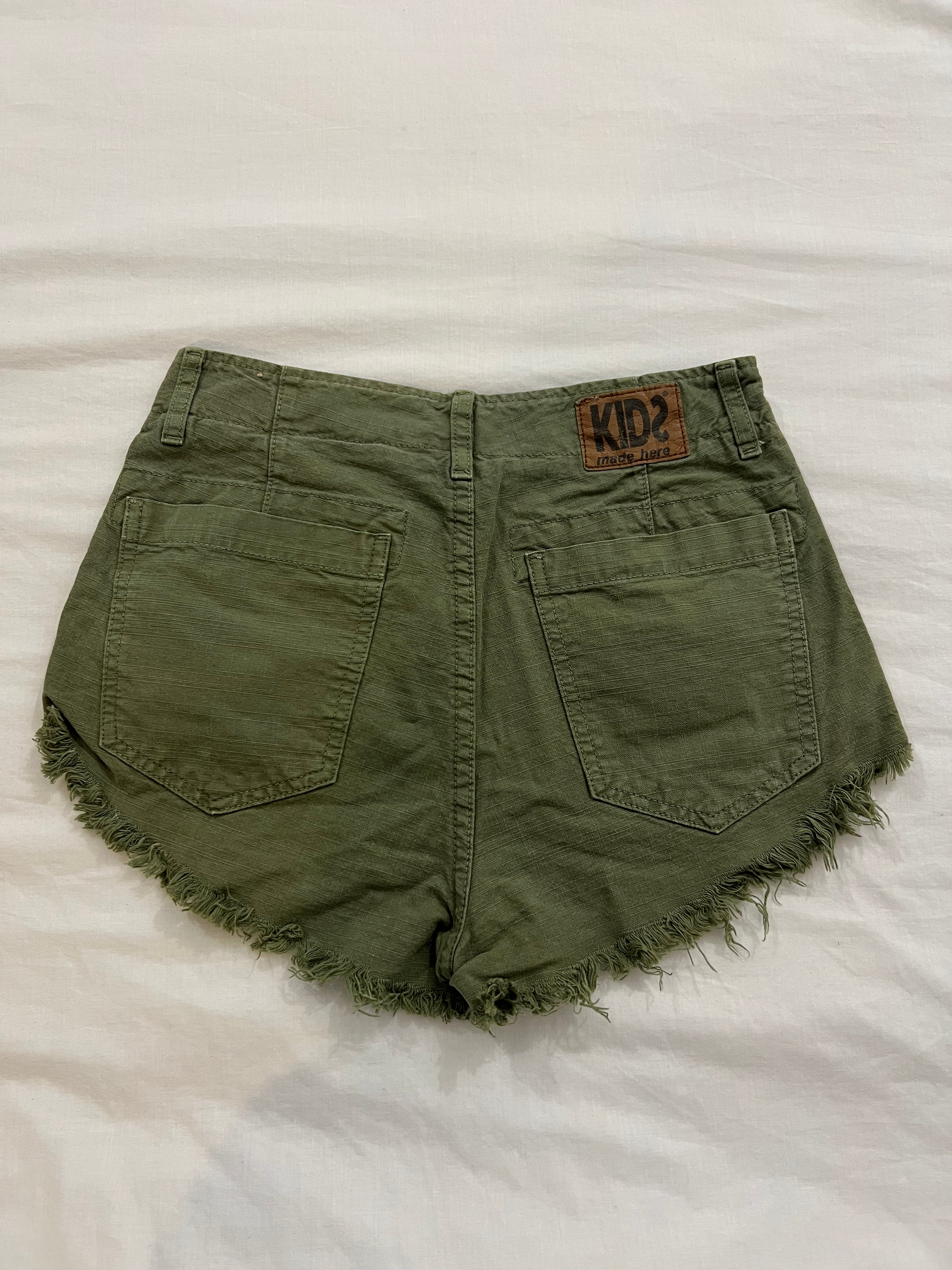 Short verde kidsmadehere-Talla: XS