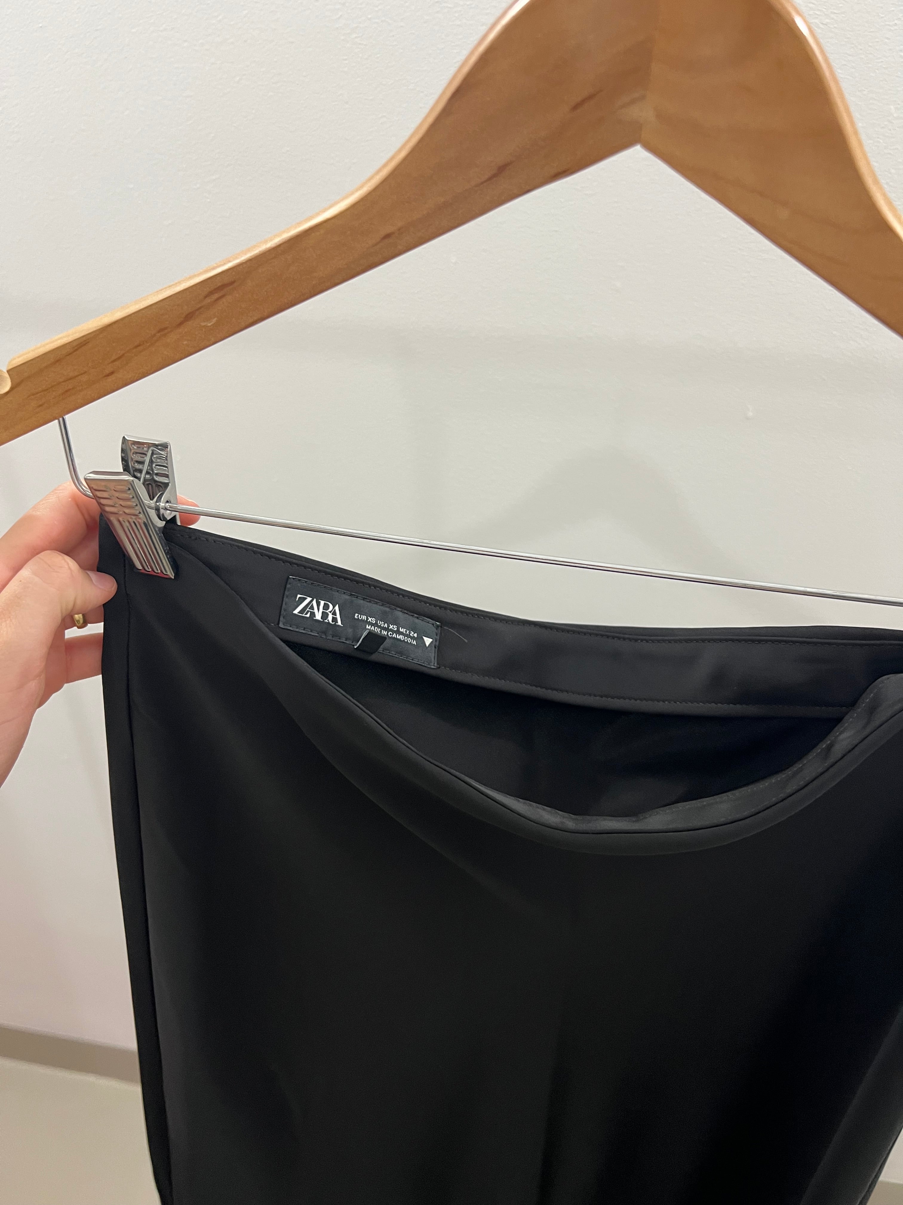 Falda negra ZARA-Talla:S