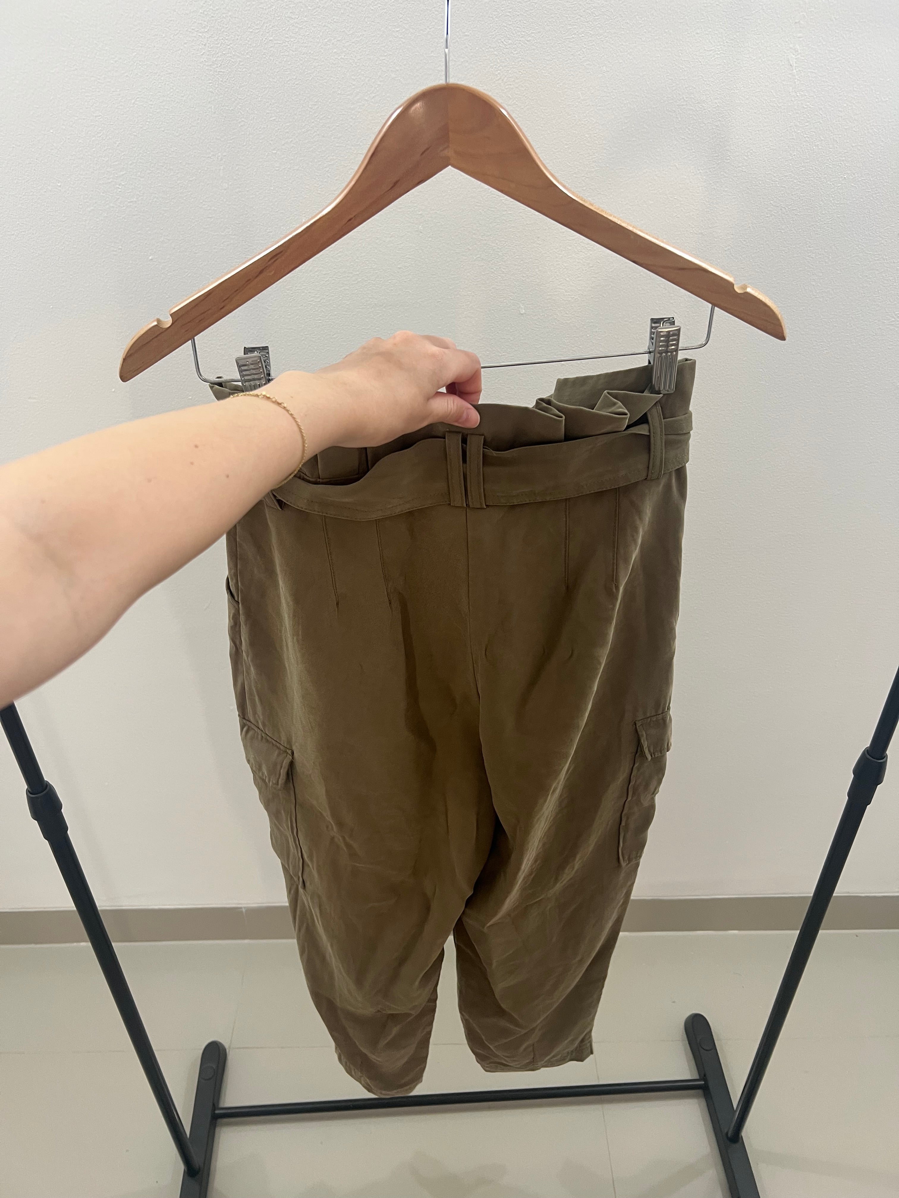 Pantalones verde H&M- Talla 38