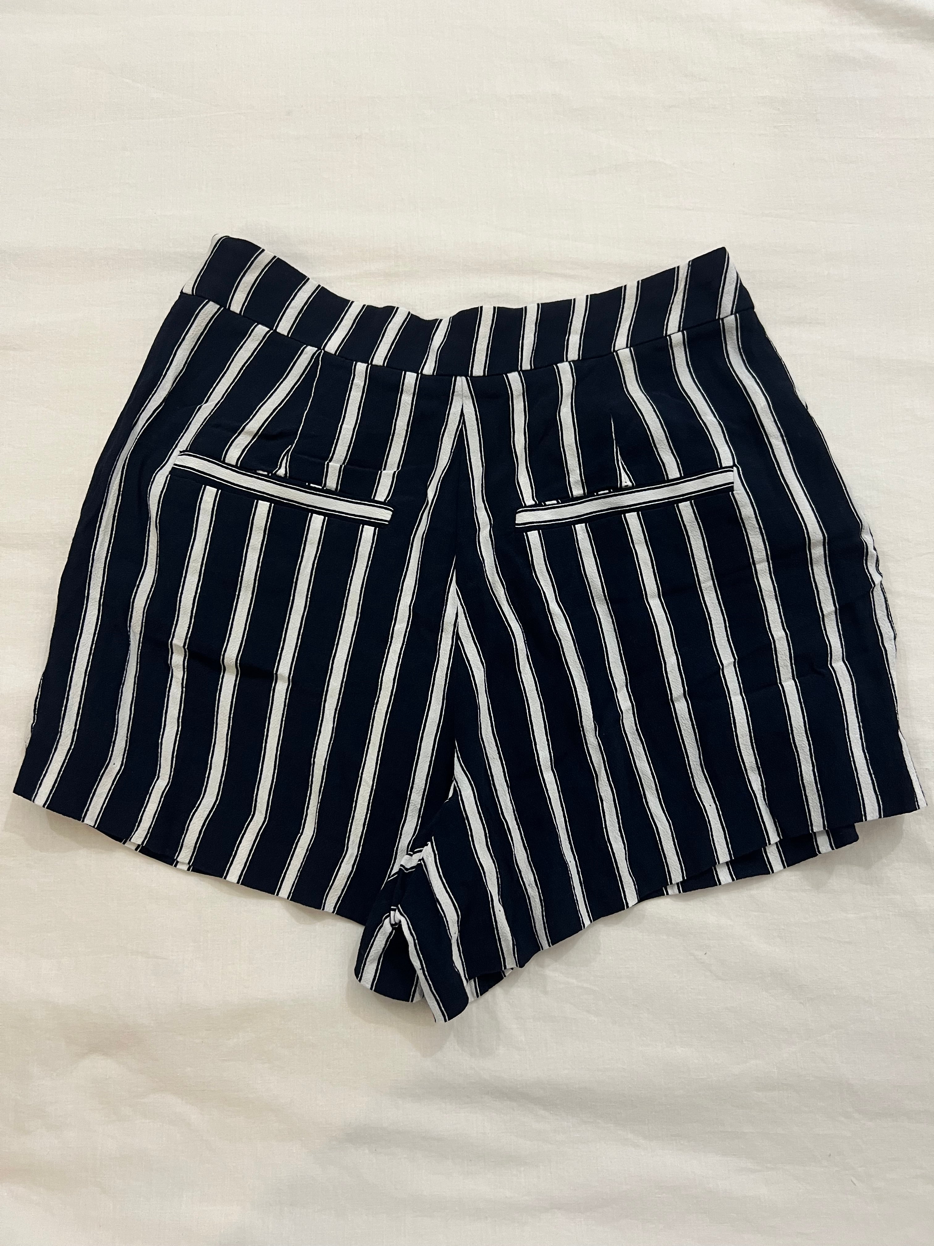 Short suelto Mango-Talla:XS