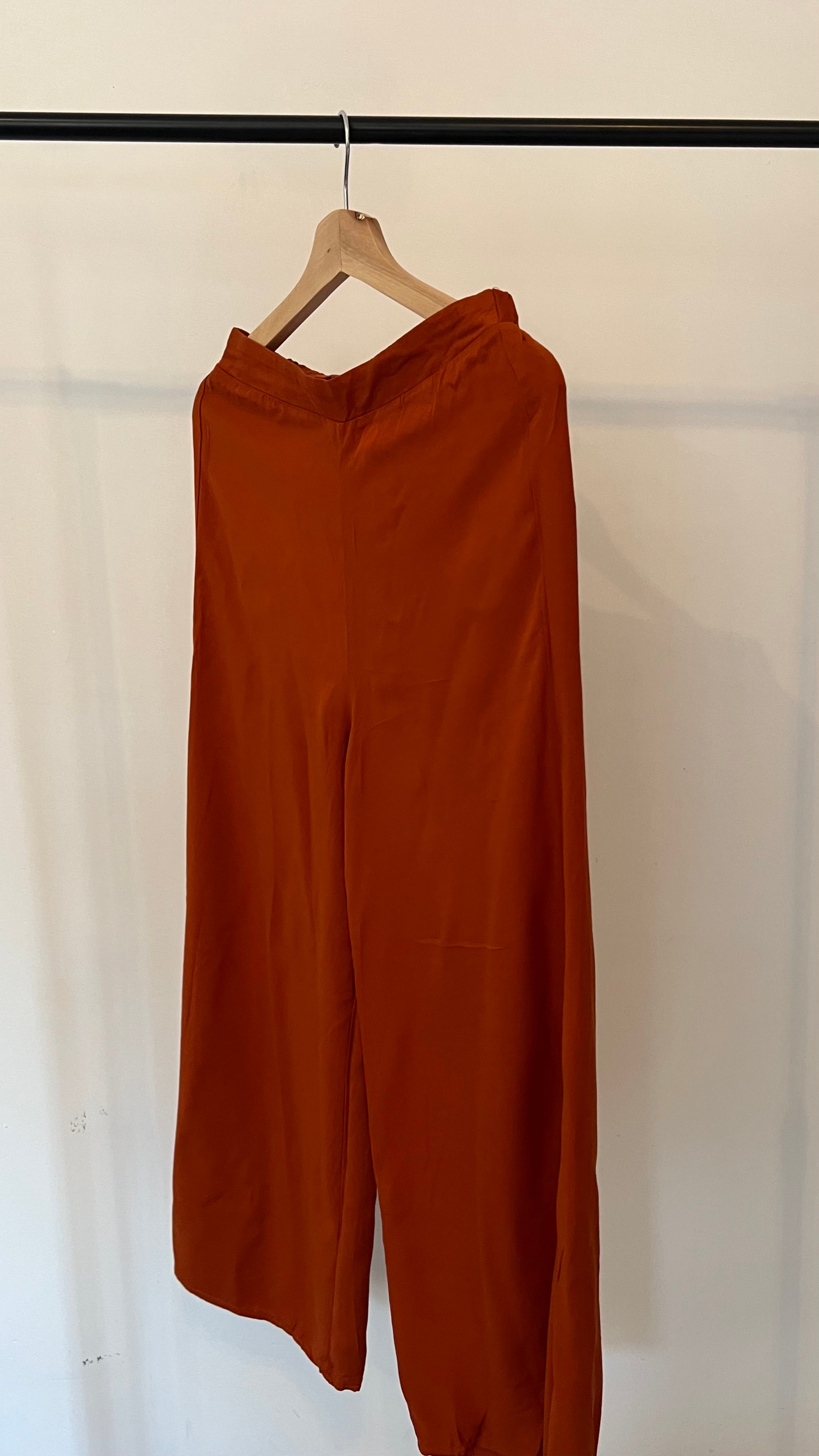 Pantalón Basement-Talla:XS