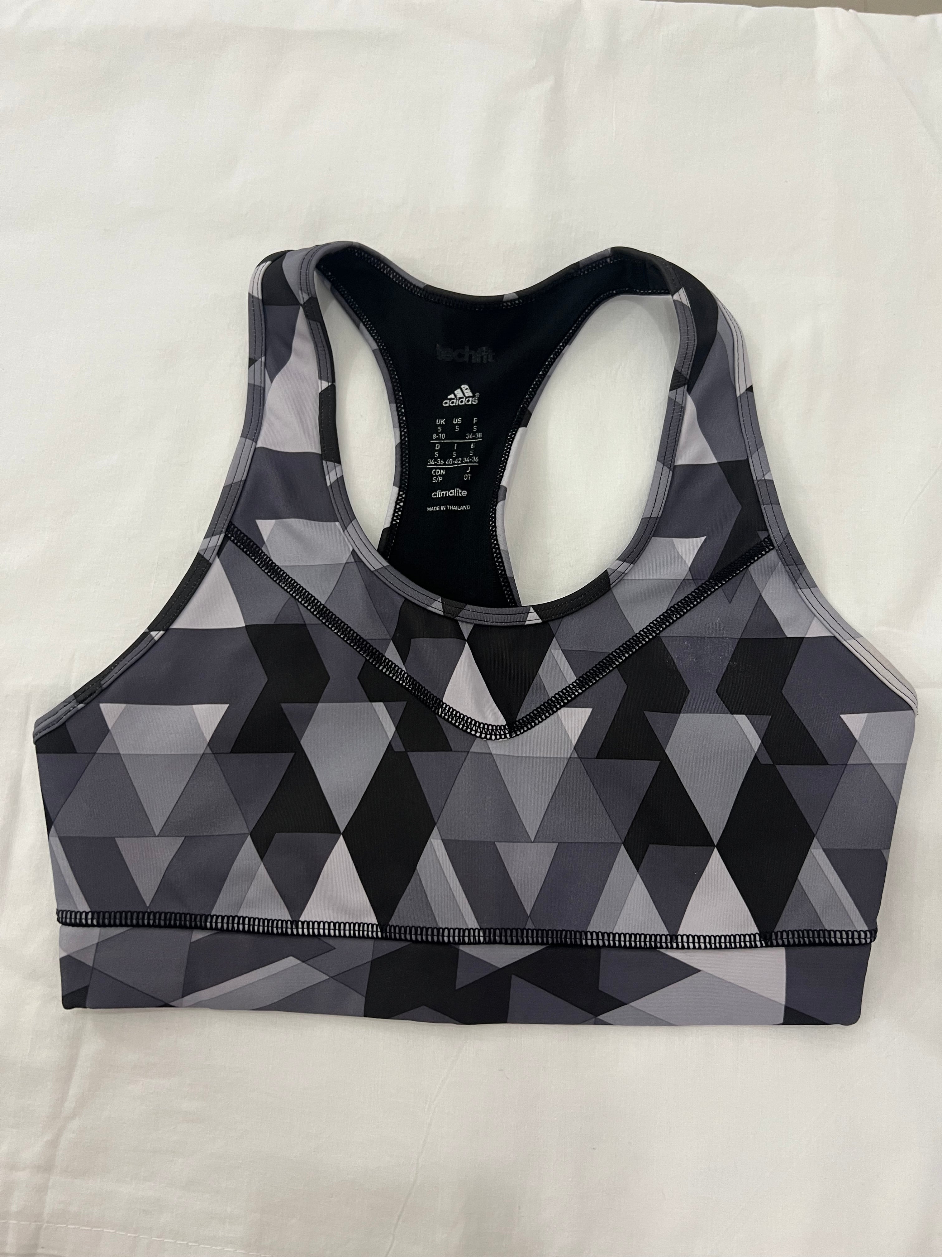 Top deportivo Adidas- Talla:S