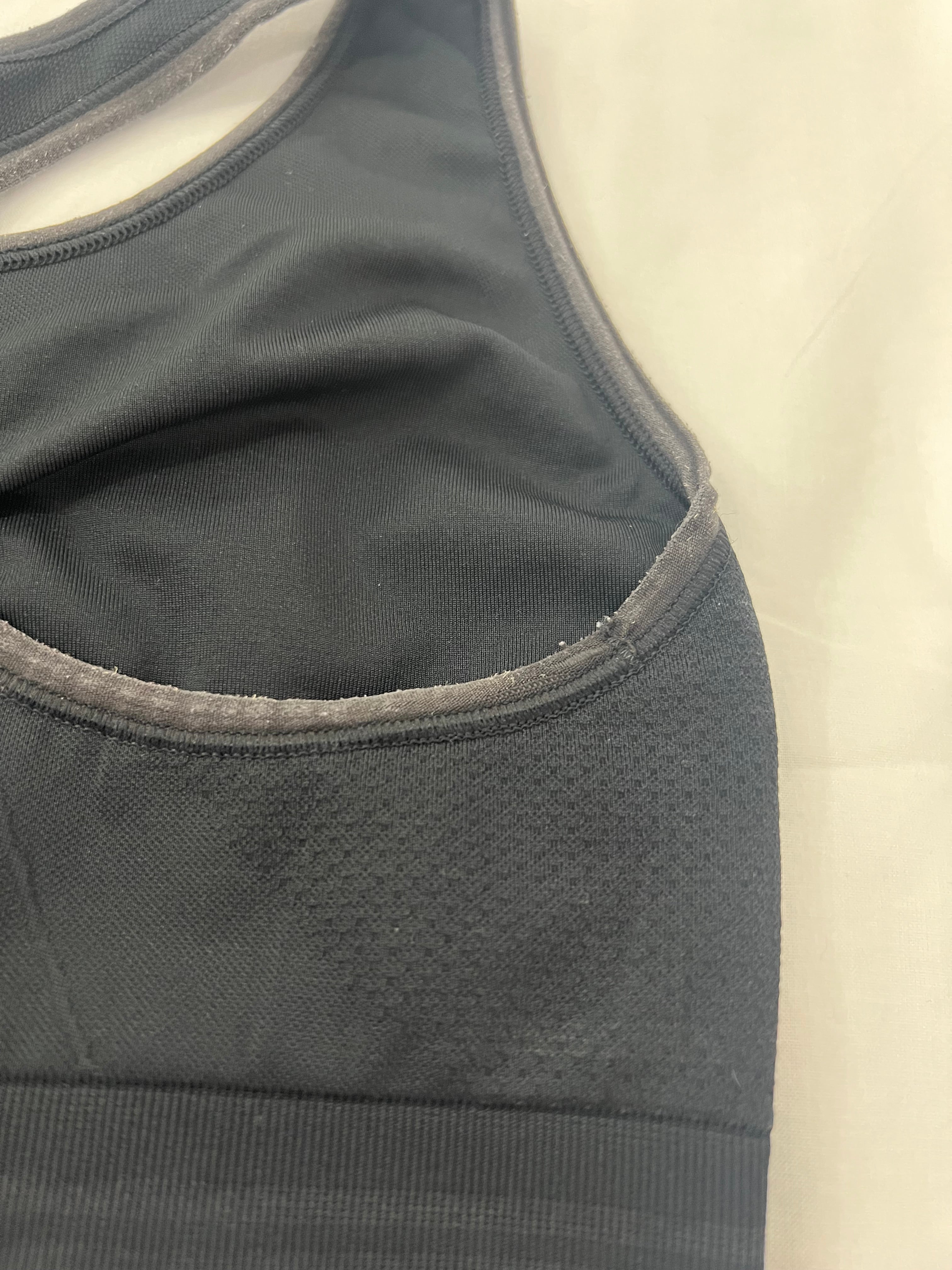 Top deportivo negro Adidas-Talla: M