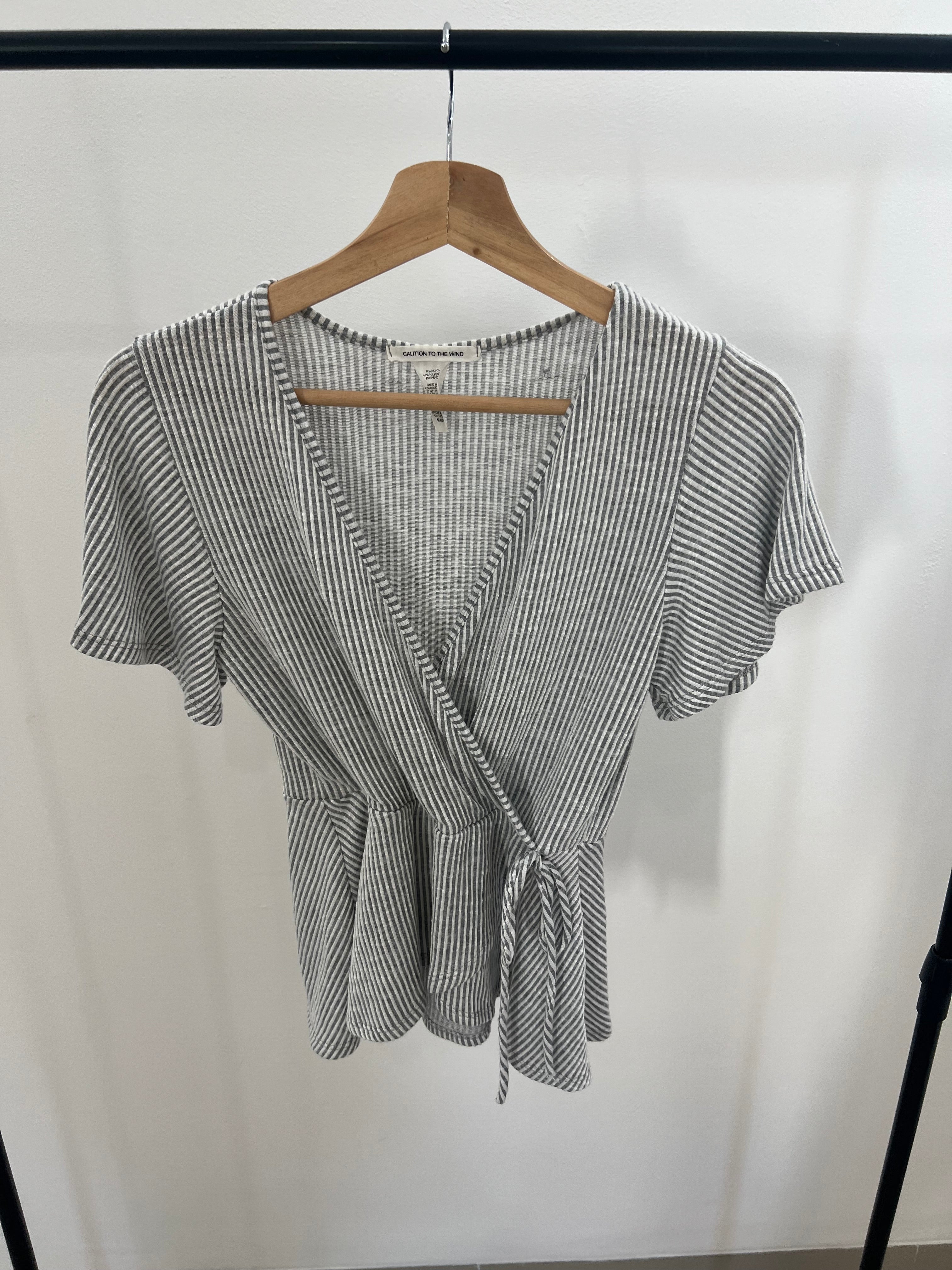 Blusa caution to the wind - Talla: S
