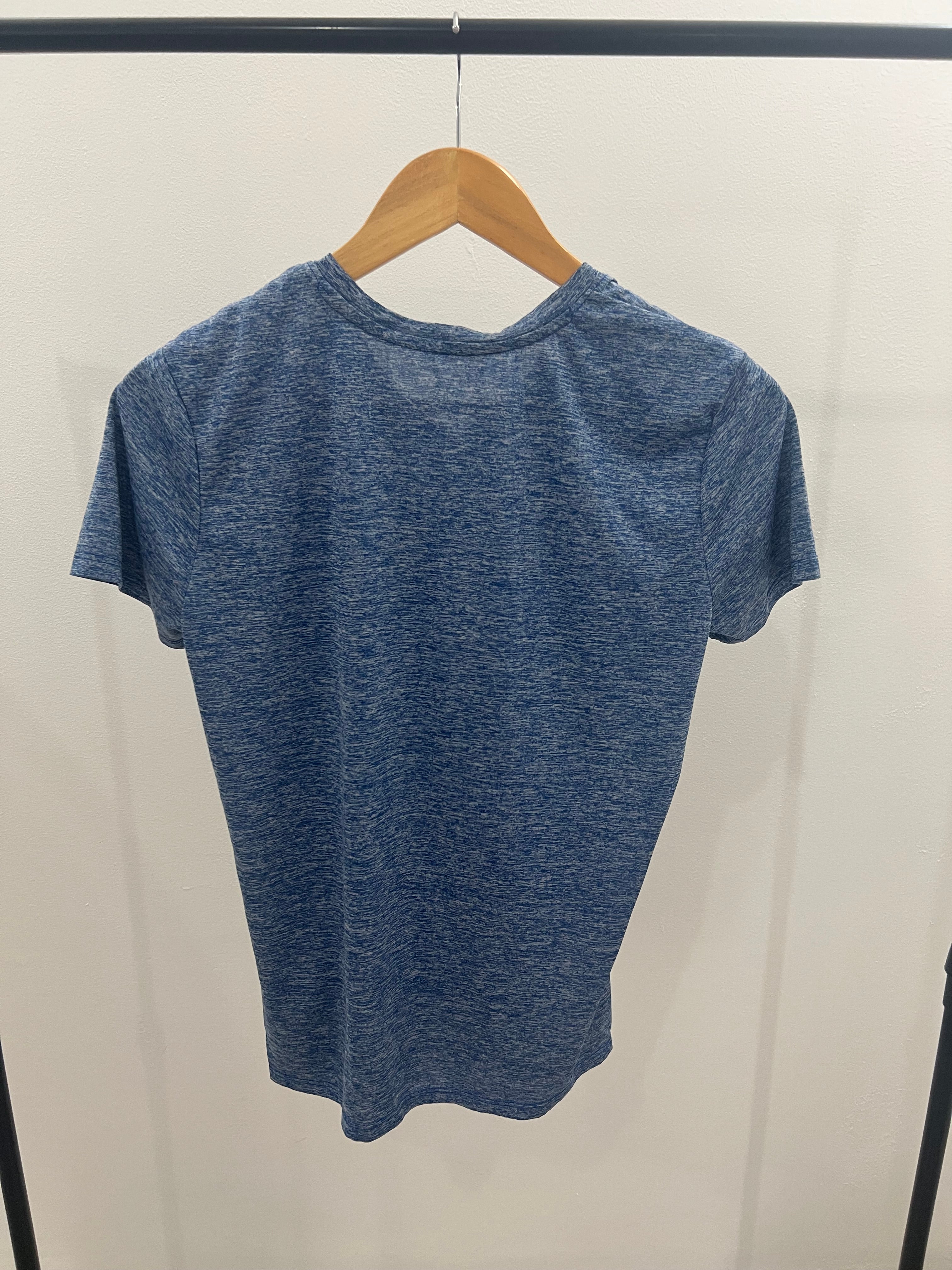 Polo azul Skechers-Talla:S
